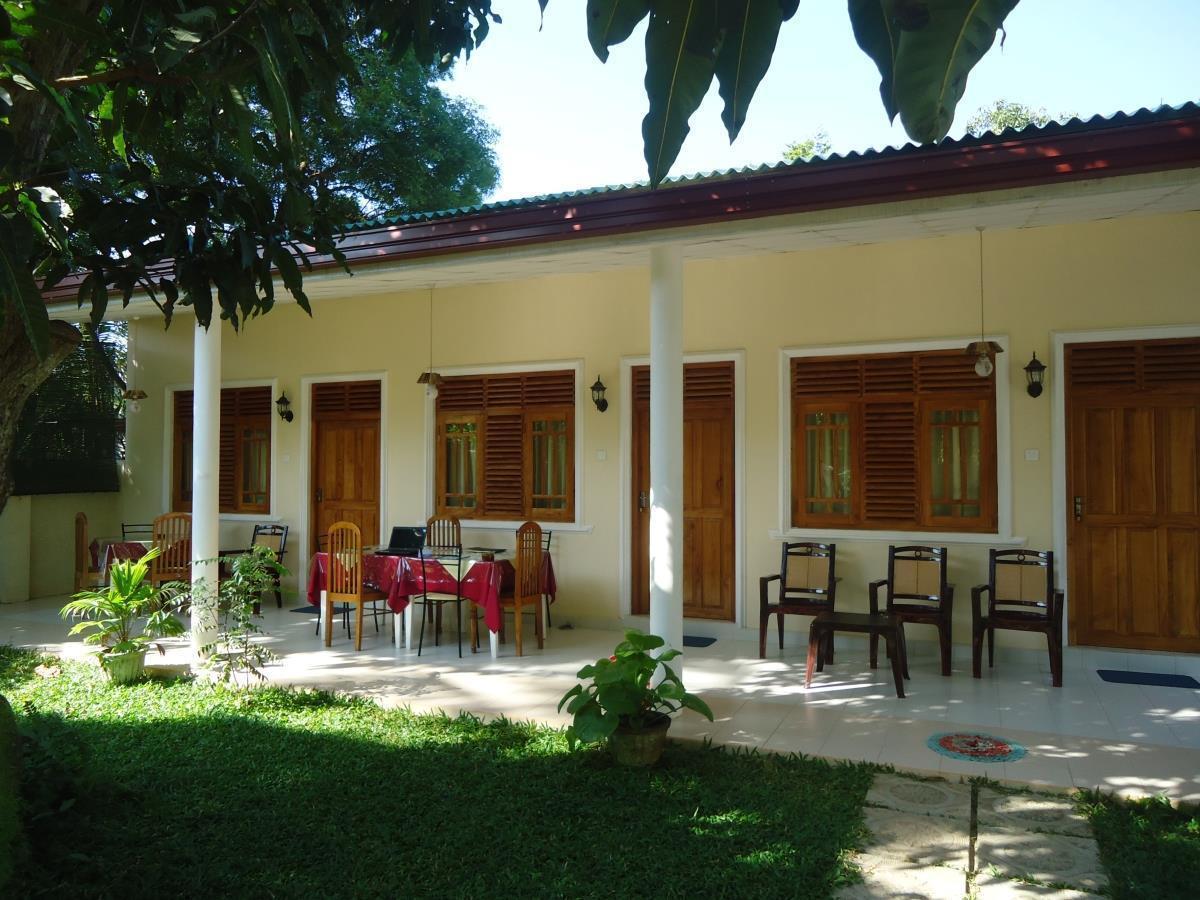 Tissa Resort Tissamaharama Exteriör bild
